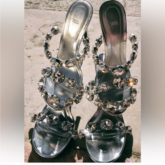 ZARA GEM HEELED VINYL MULES WITH DECORATION HEELS - Picture 3 of 17